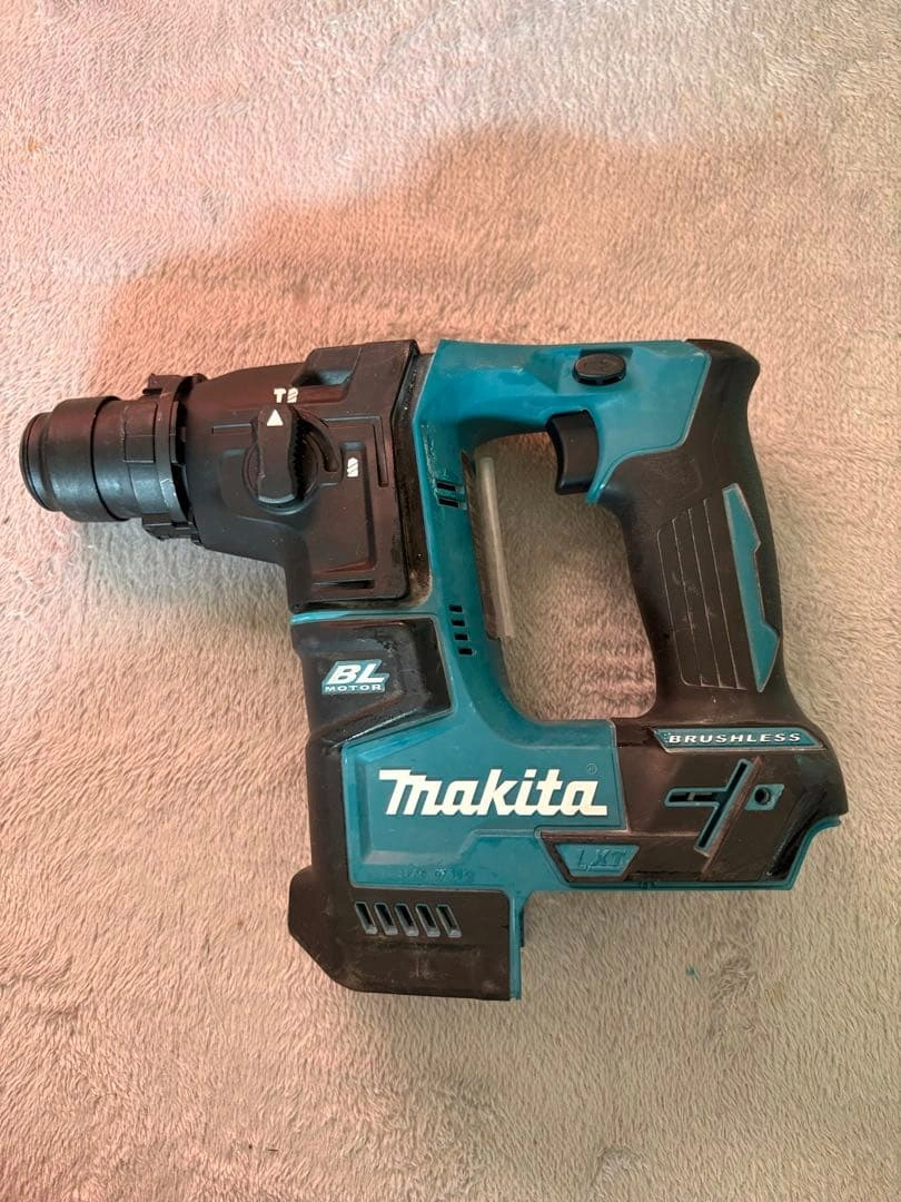 Makita 17mm 充電式ハンマドリル HR171D 本体 ケース付の写真2枚目