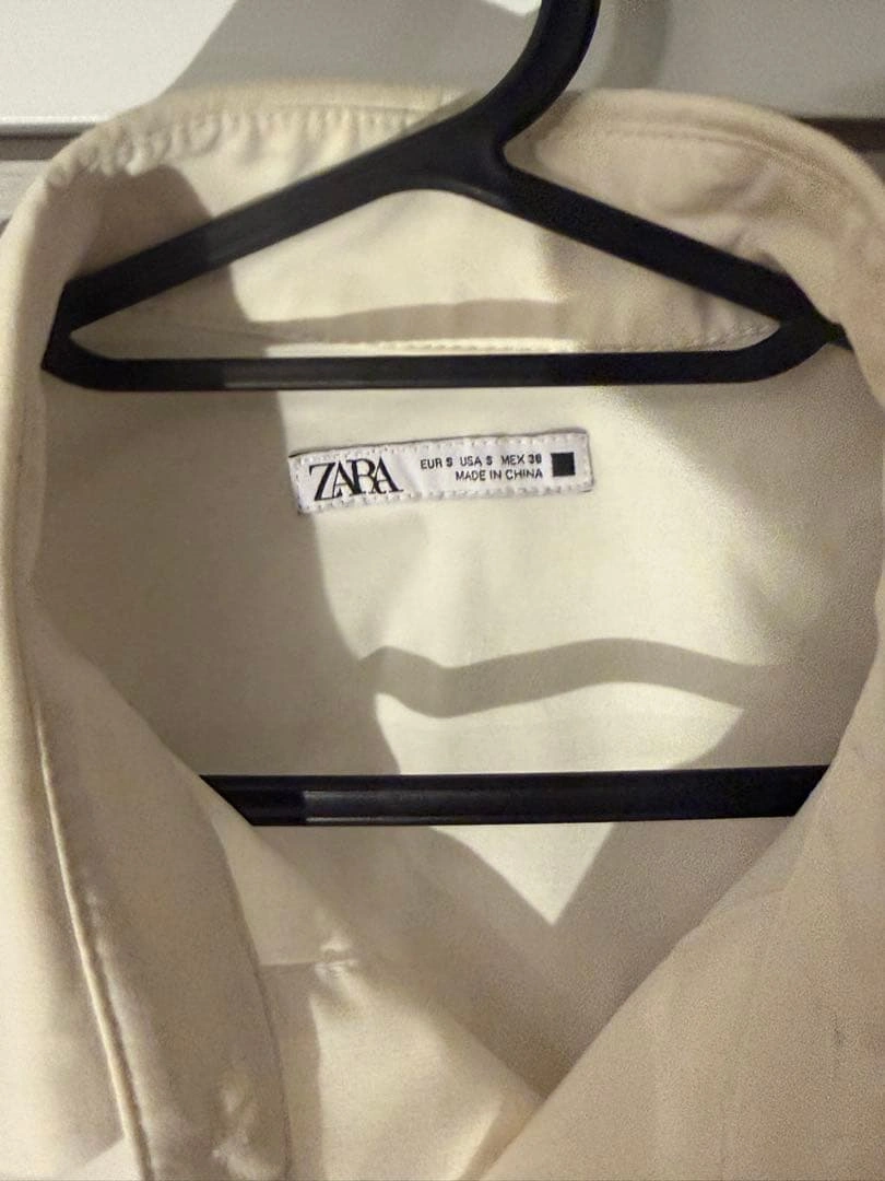 ZARA コントラストステッチ オーバーサイズ 長袖シャツ ホワイト Sの写真2枚目