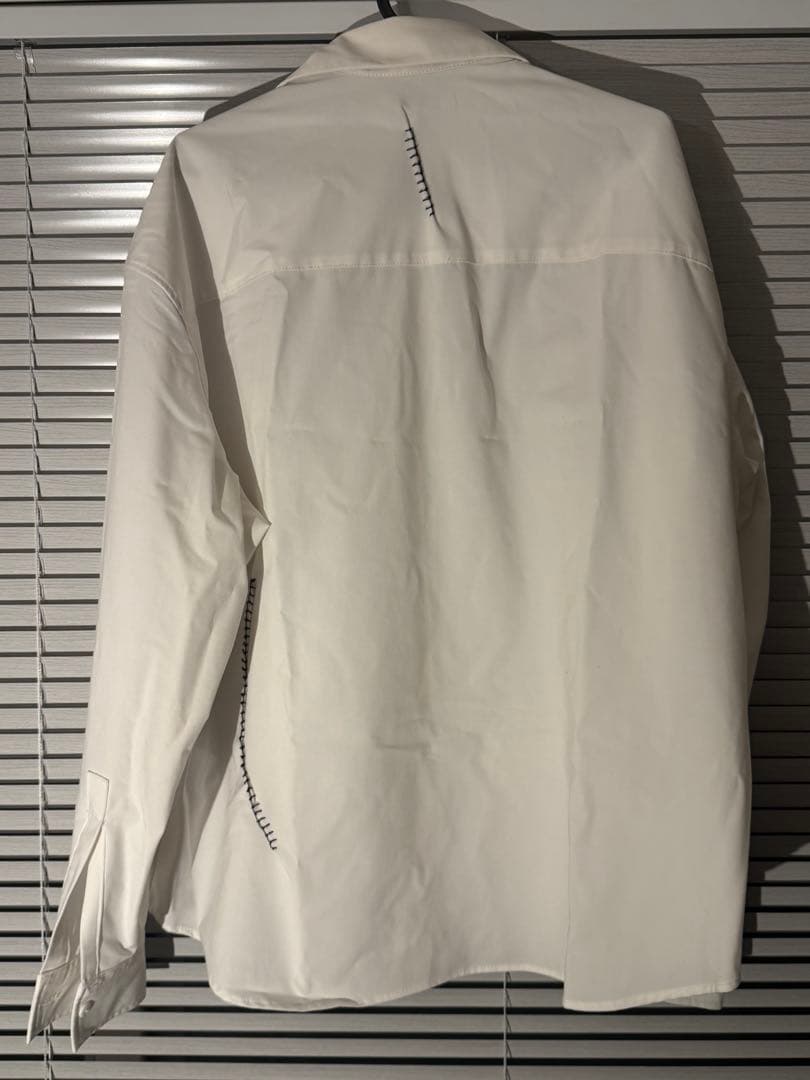 ZARA コントラストステッチ オーバーサイズ 長袖シャツ ホワイト Sの写真3枚目