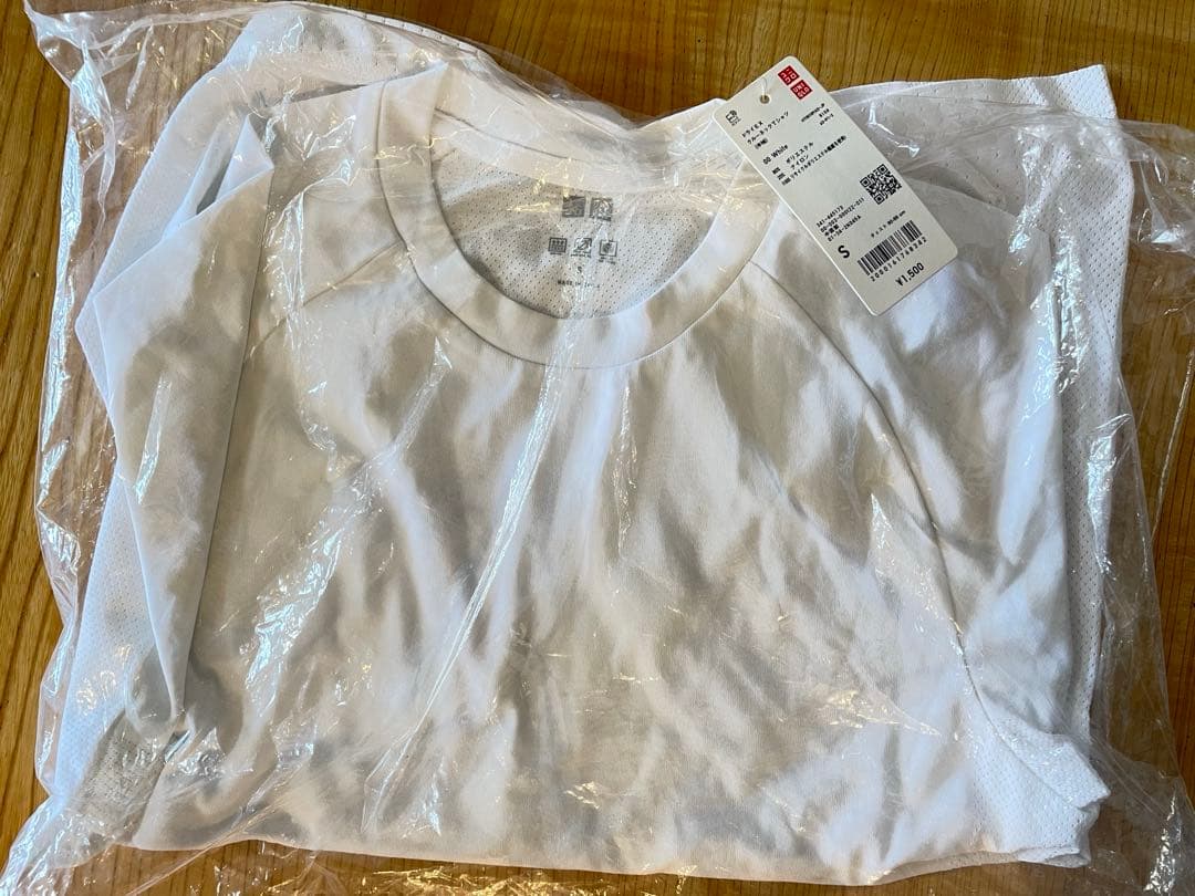 【新品UNIQLO Sサイズ】ホワイトTシャツ ポリエステル