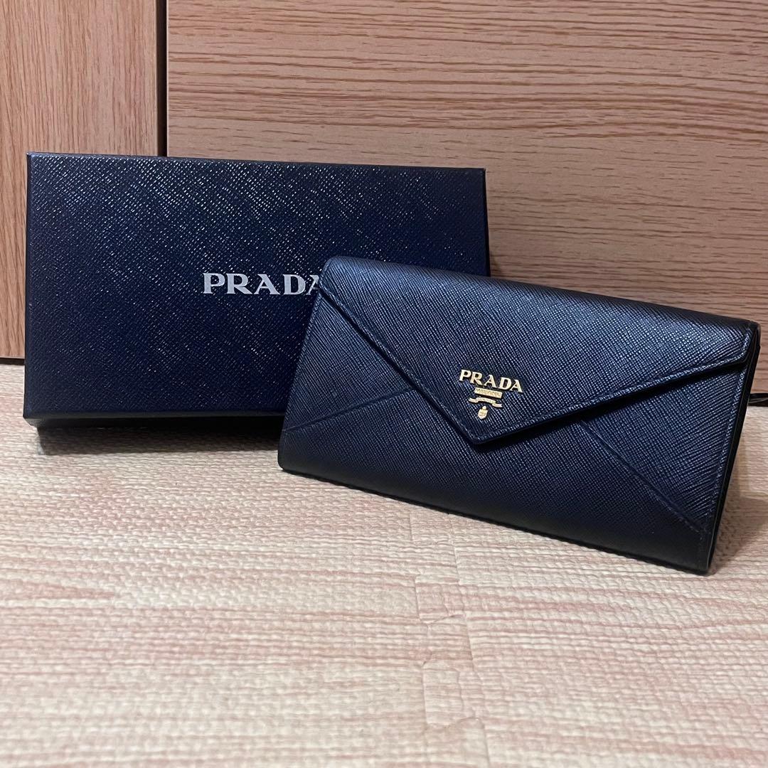 PRADA サフィアーノレザー レター型 長財布 ブラック