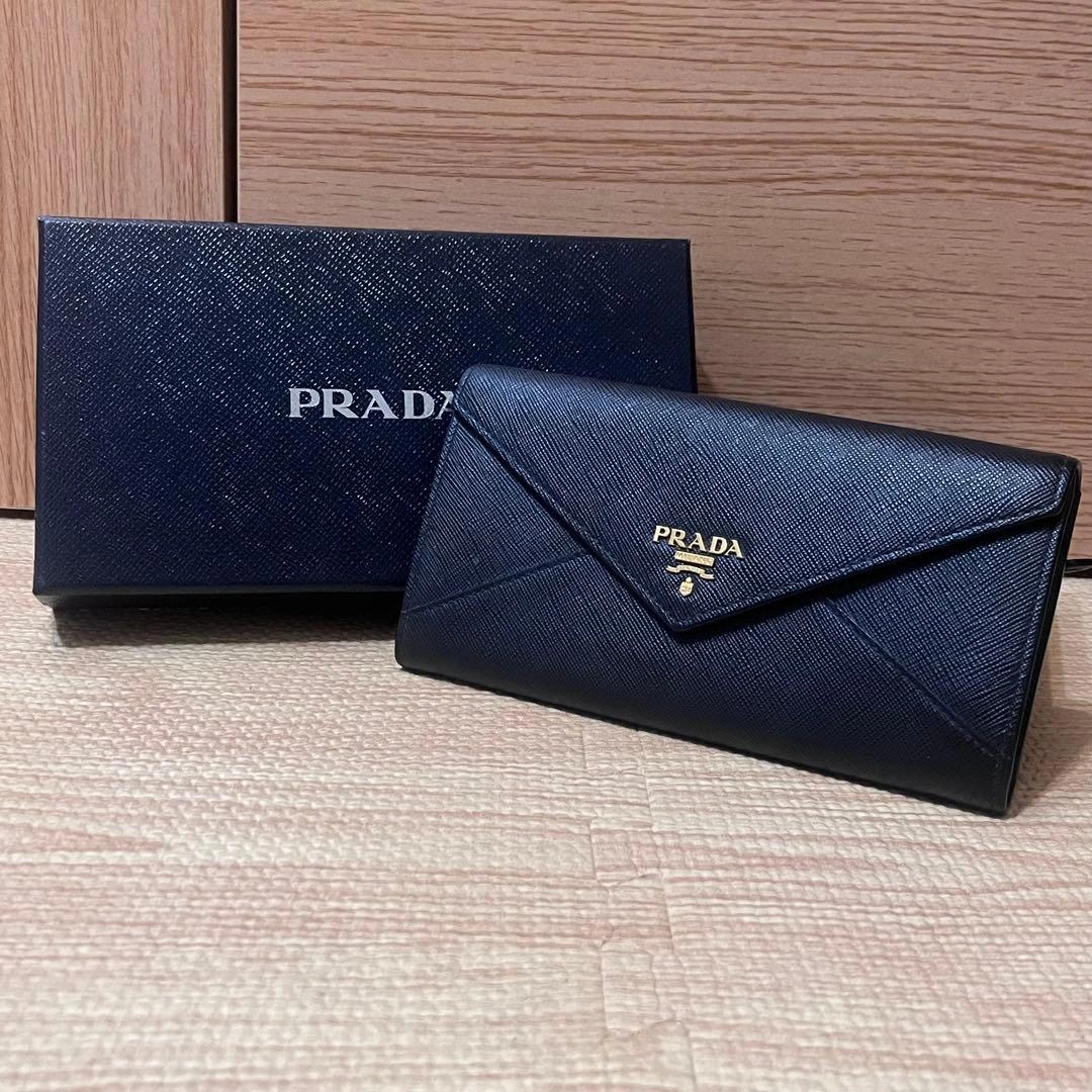 PRADA サフィアーノレザー レター型 長財布 ブラック