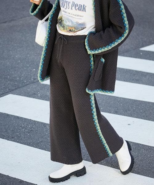 美品 forksy. クロシェ編み カーディガン&ワイドパンツ セットアップの写真4枚目