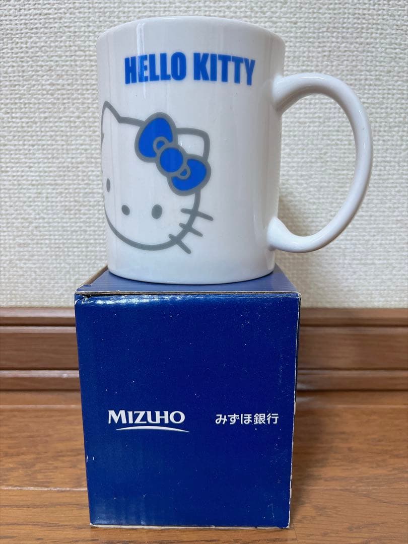 非売品！新品未使用＊ハローキティ マグカップ 専用箱付きの写真4枚目