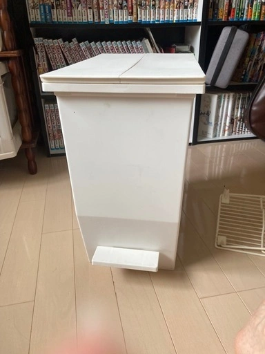 両開き ペダル式ゴミ箱