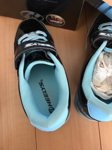 HEELYS(ヒーリーズ) · ローラーシューズの写真2枚目