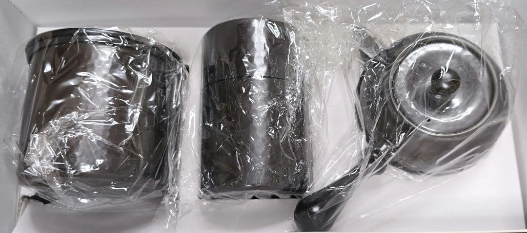 新光堂 美術銅器 純銅黒銅仕上げ 三点セット(茶箕付き)の写真2枚目