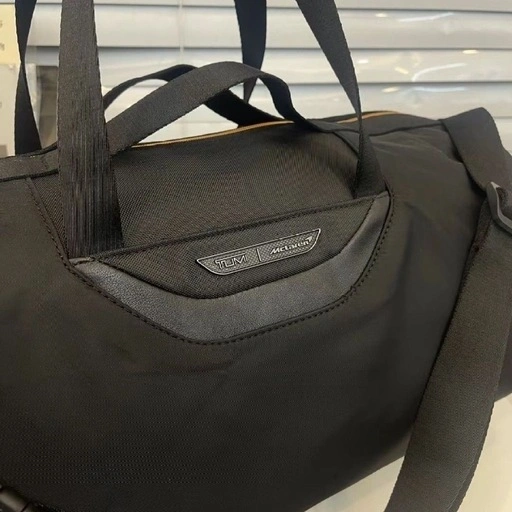TUMI×McLaren コラボ ボストンバッグ 新品未使用 撮影のみの写真2枚目