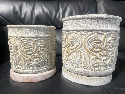おしゃれで可愛い 陶器のアンティーク植木鉢2個セット🉐✨