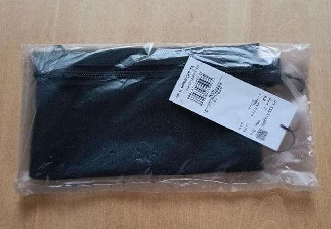 新品未開封 MHL. ポーチ ブラック 完売品の写真3枚目
