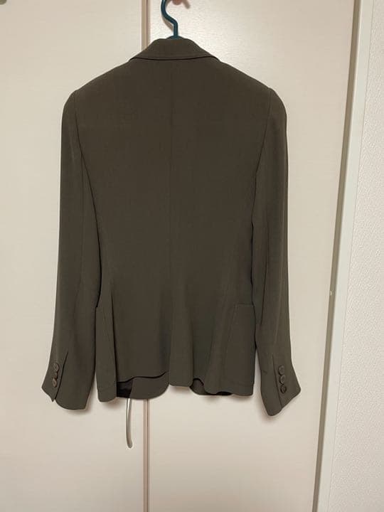 アルマーニ コレツィオーニ ARMANI COLLEZIONI  ジャケットの写真2枚目