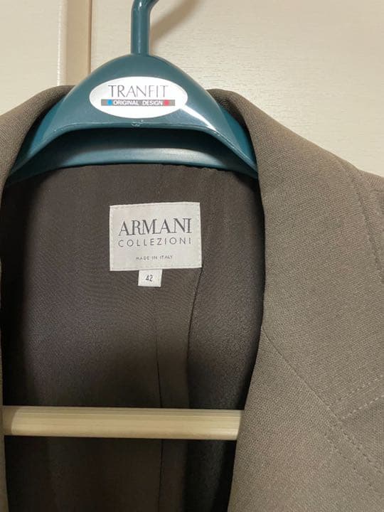 アルマーニ コレツィオーニ ARMANI COLLEZIONI  ジャケットの写真3枚目