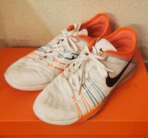 NIKE ナイキ スニーカー FREE TR6 24cm US7