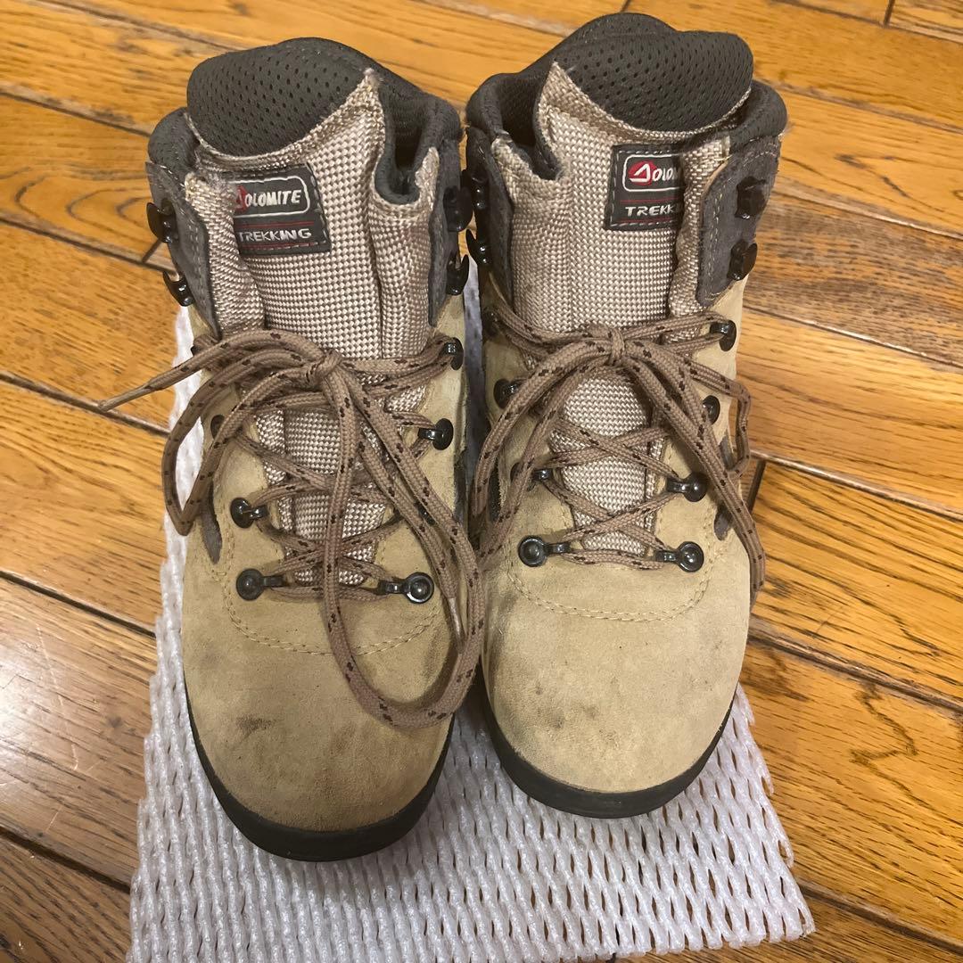 登山靴　ドロミテ　22.5