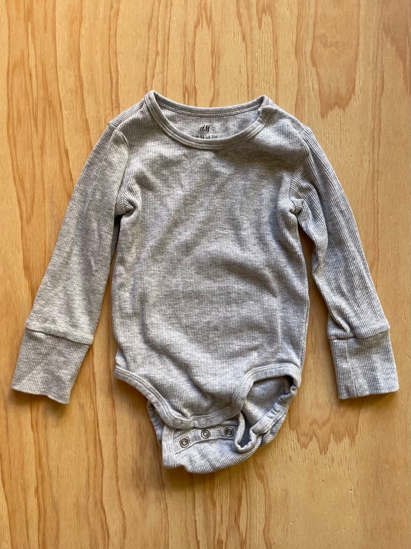 H&M ロンパースセットの写真6枚目