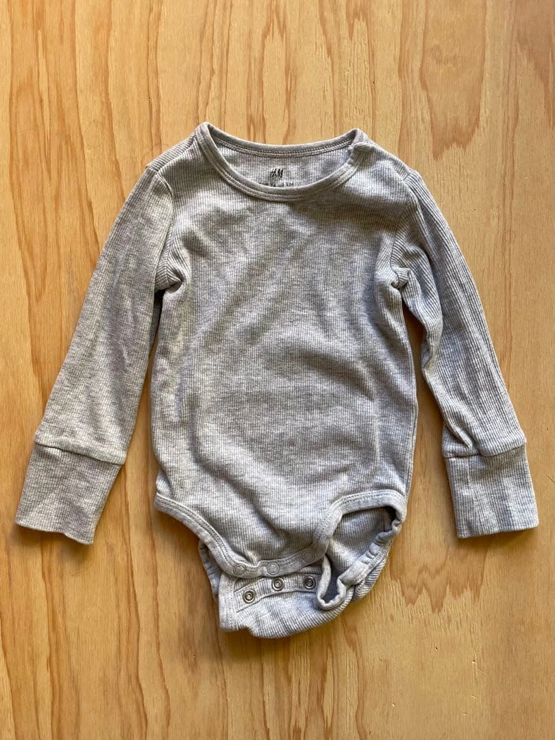 H&M ロンパースセットの写真6枚目