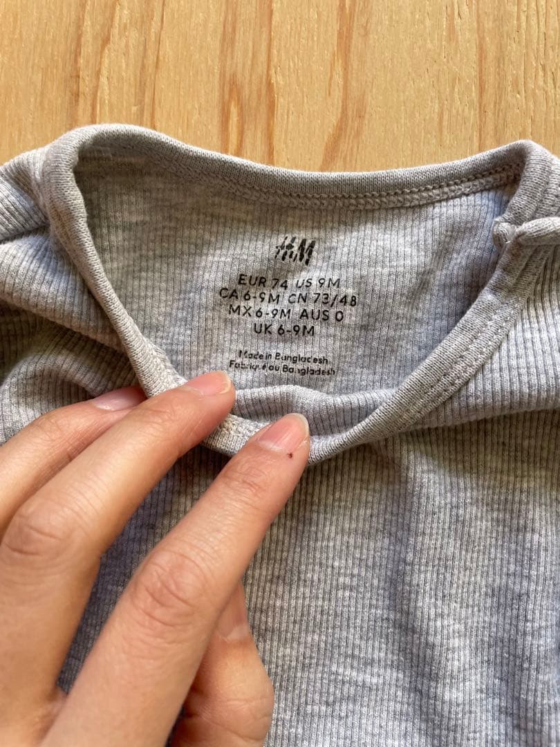 H&M ロンパースセットの写真7枚目