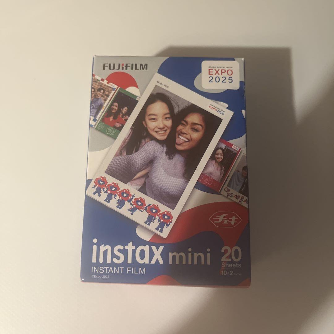 instax mini 万博　ミャクミャクデザイン