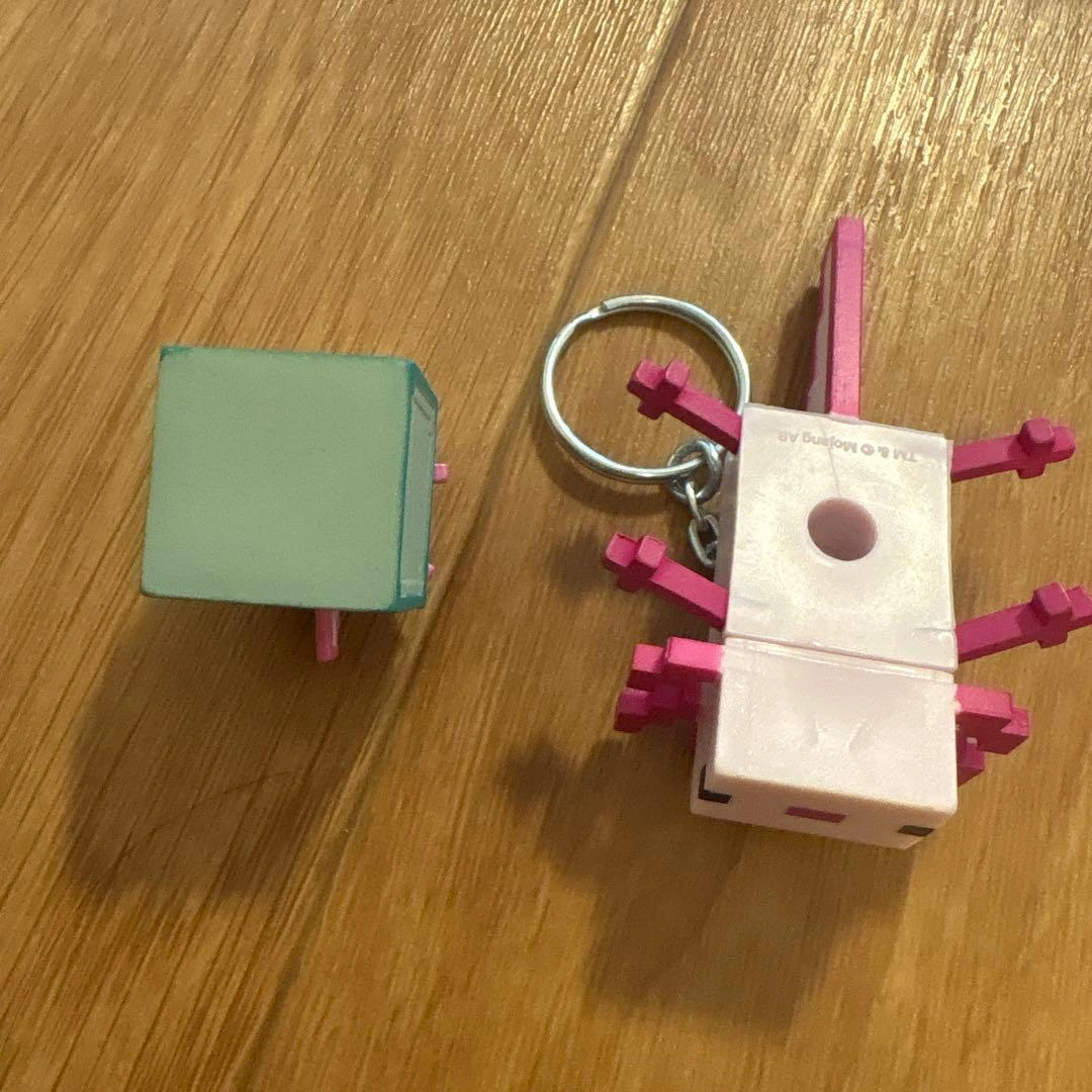 マインクラフト ウーパールーパー キーホルダー フィギュア 2種セットの写真2枚目