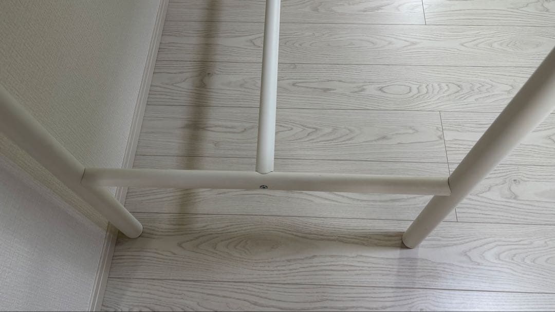 IKEA TOMMARYD ダイニングテーブル カフェテーブル ハイテーブルの写真5枚目