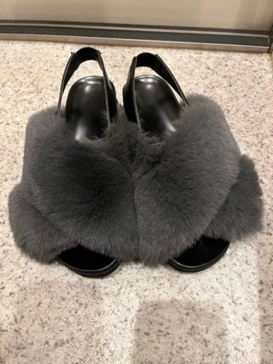 gu ファー サンダルの写真2枚目