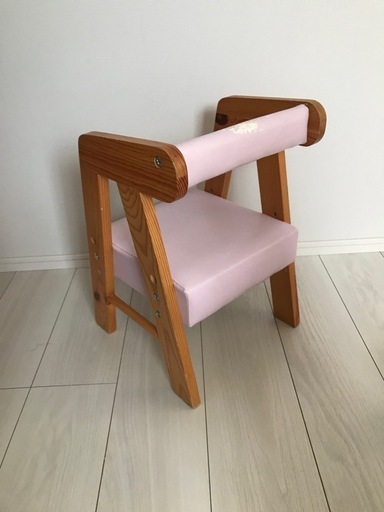 子ども椅子の写真2枚目