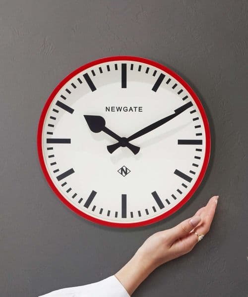 NEWGATE ニューゲート 掛け時計 イエロー レイルウェイクロック イギリスの写真3枚目