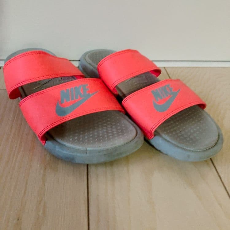 NIKE コンフォートサンダル ダブルストラップの写真2枚目