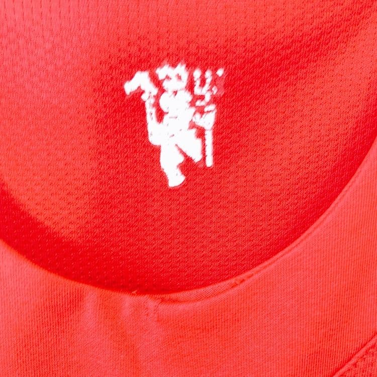【最終値下げ！7月末掲示終了】Manchester United ユニフォームの写真2枚目
