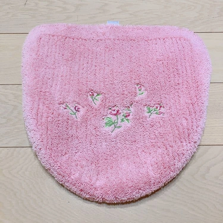 【最終値下げ!8月末掲示終了】トイレマット カバーセット 2点セットの写真10枚目