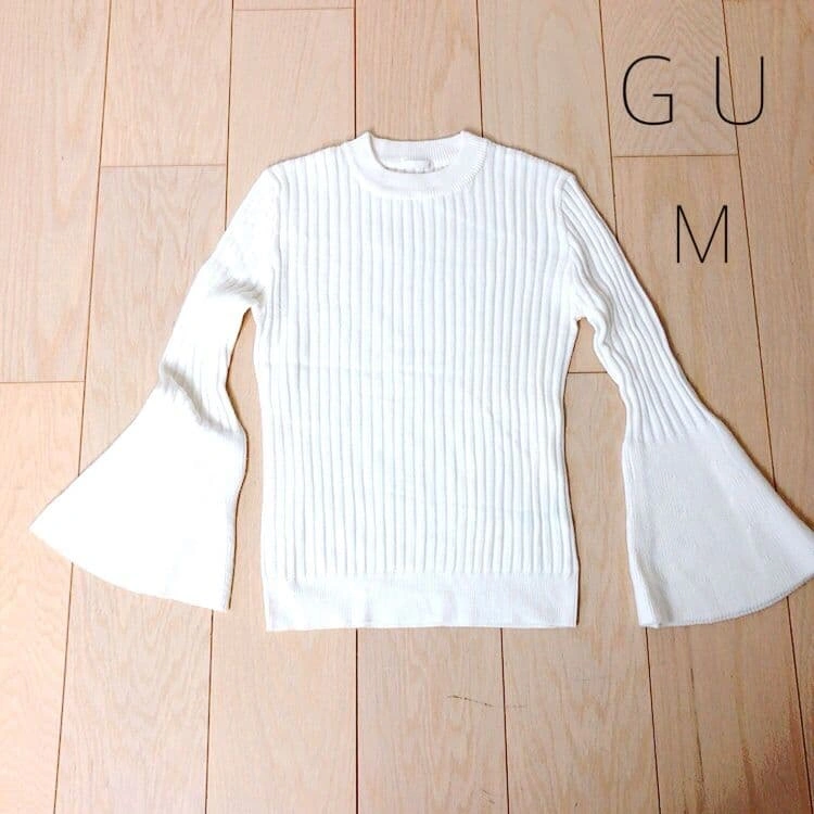 GU リブニット フレアスリーブ トップスの写真4枚目