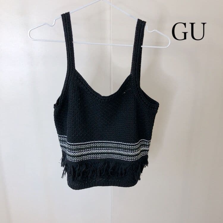 GU ニットビスチェ ブラック フリンジの写真2枚目