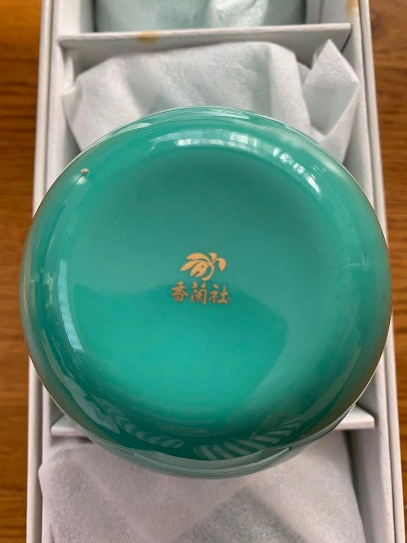 未使用 香蘭社 湯呑 茶碗 5客 緑釉 金彩 骨董品 花 蘭の写真5枚目