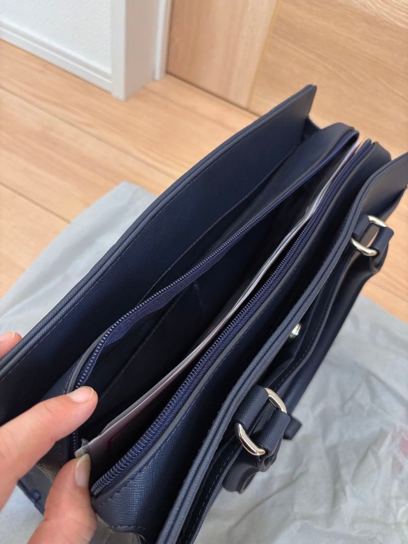 【洋服の青山】レディース ビジネスバッグ ネイビーの写真10枚目