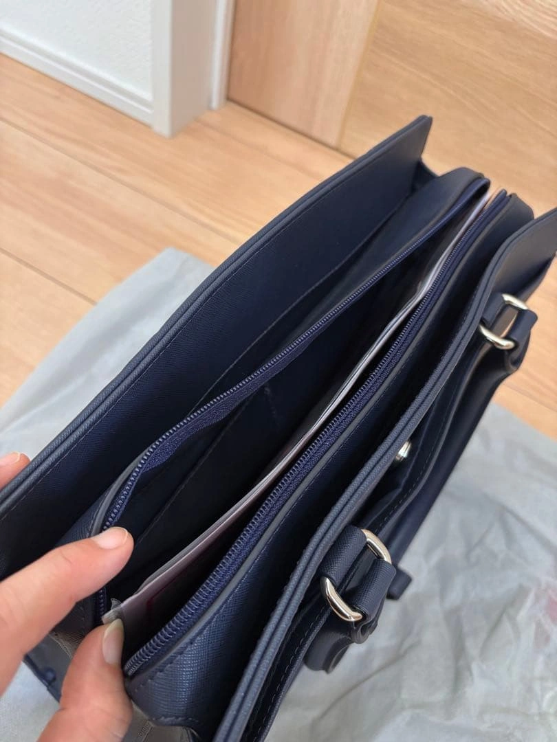 【洋服の青山】レディース ビジネスバッグ ネイビーの写真10枚目