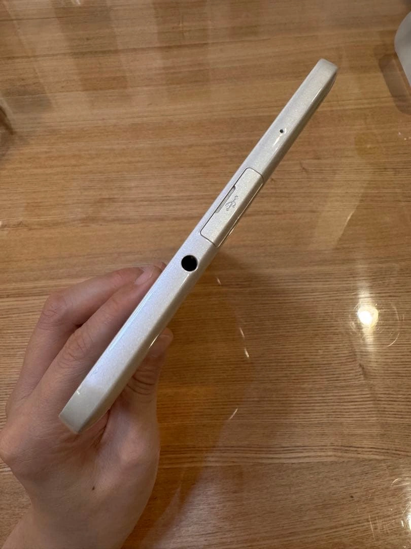 【訳あり】J:COM タブレット LGT02の写真5枚目