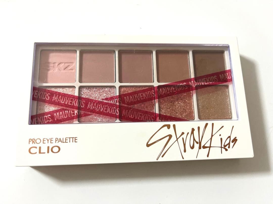 CLIO EYE PALLETE 101 ストレイ キッズ