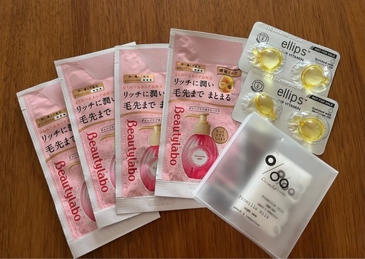 ヘアオイル　ヘアトリートメント