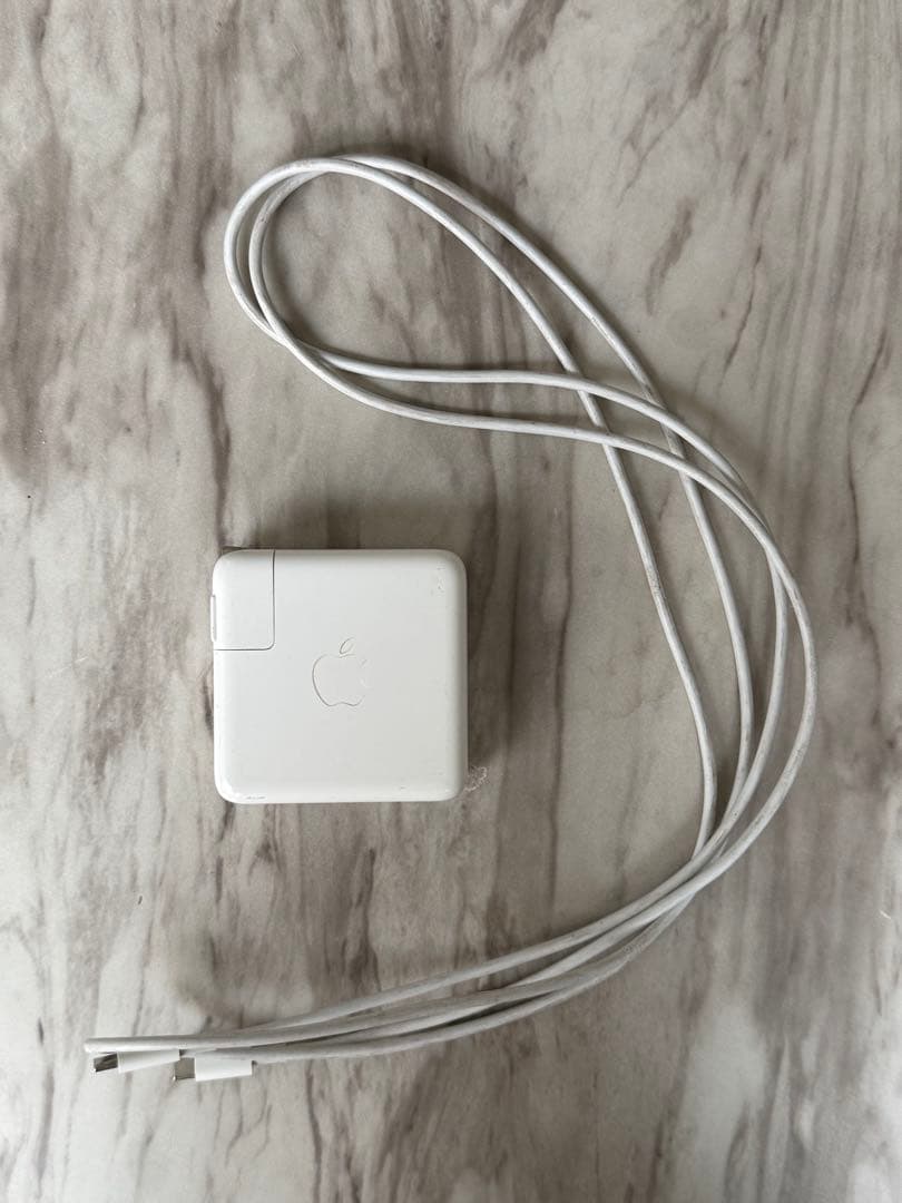 Apple MacBookPro 2019 本体の写真6枚目