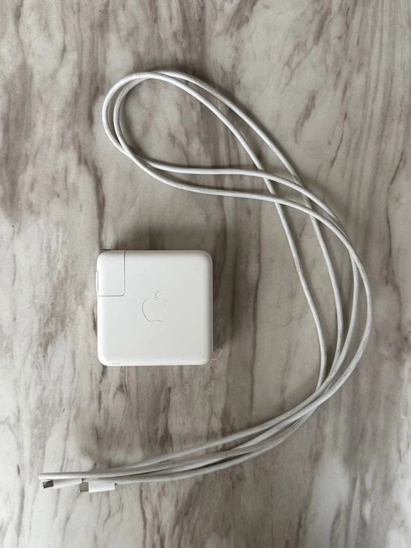 Apple MacBookPro 2019 本体の写真6枚目