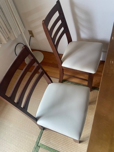 幸家具会館　ダイニングセット　チェア2脚　ベンチの写真2枚目