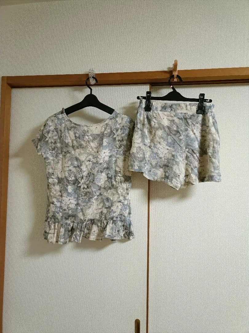Rondeur ロンドール セットアップ 半袖 ブラウス ショートパンツの写真2枚目