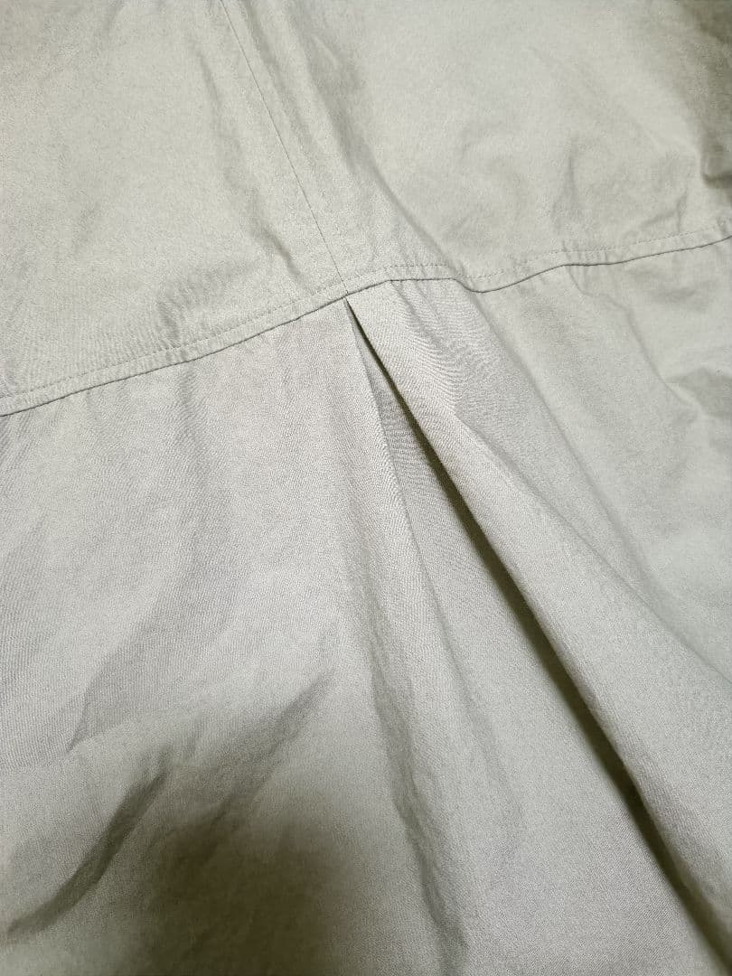 natural di lussa 長袖 ブラウス 日本製　カーキ　綿100%の写真6枚目