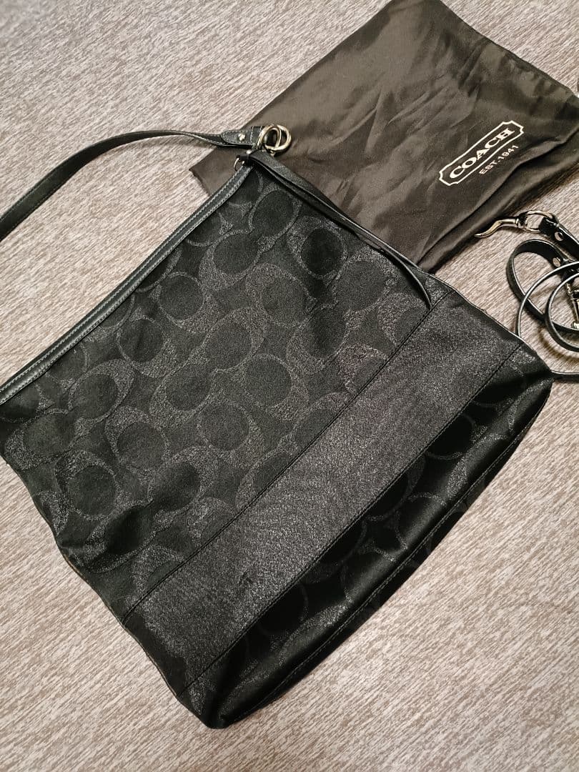 コーチ COACH　シグネチャー　ショルダーバック　ハンドバッグ
