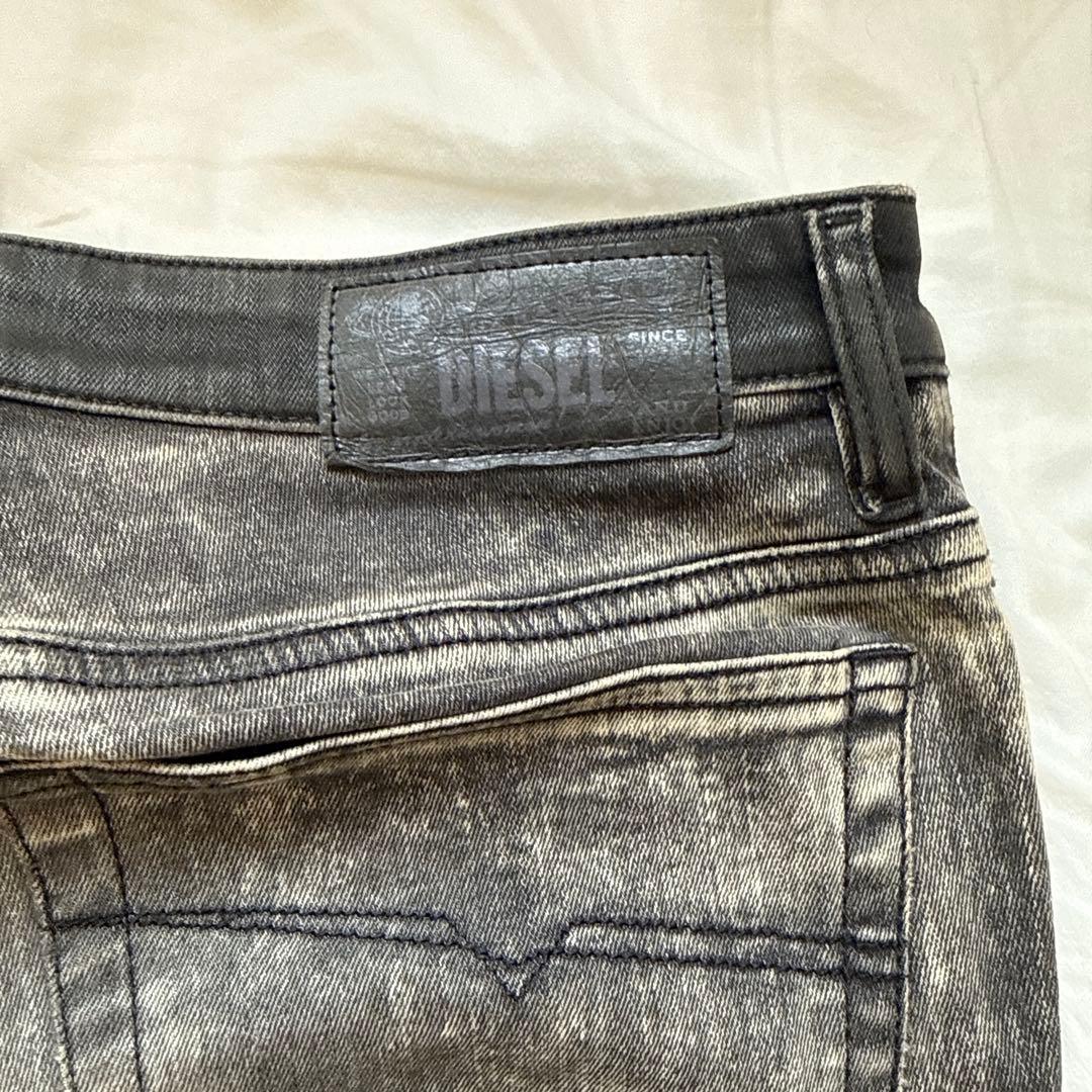 DIESEL Skinzee スキニーデニム 28インチ グレー バイカラーの写真3枚目
