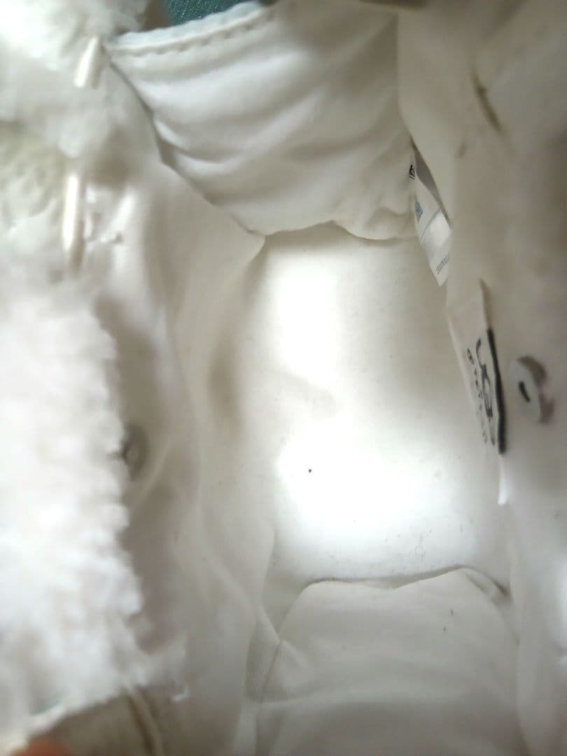 UGG × TELFAR ミニトートバッグ ホワイト 2WAY シープスキンの写真10枚目