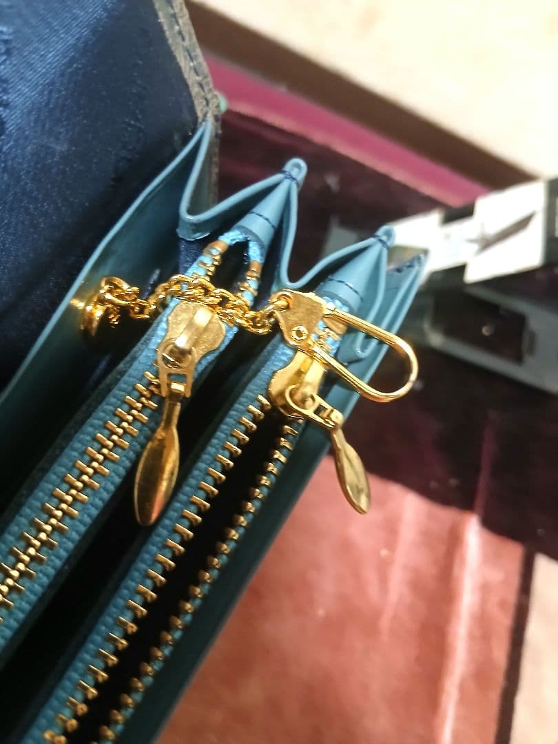 U by ungaro ユーバイウンガロ 長財布 レザー 型押し レオパードの写真6枚目
