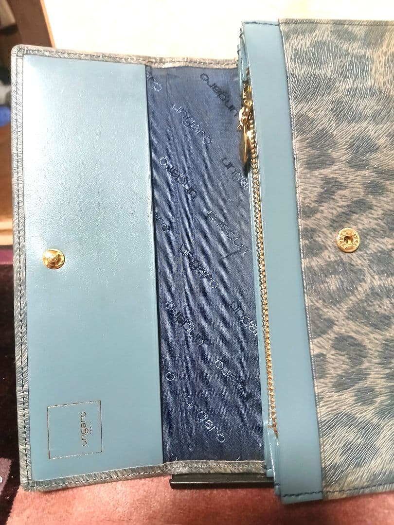 U by ungaro ユーバイウンガロ 長財布 レザー 型押し レオパードの写真7枚目