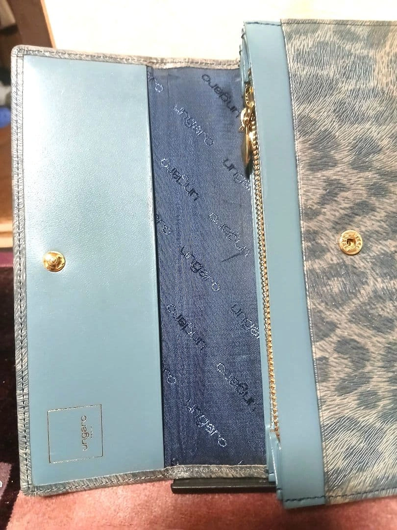 U by ungaro ユーバイウンガロ 長財布 レザー 型押し レオパードの写真7枚目