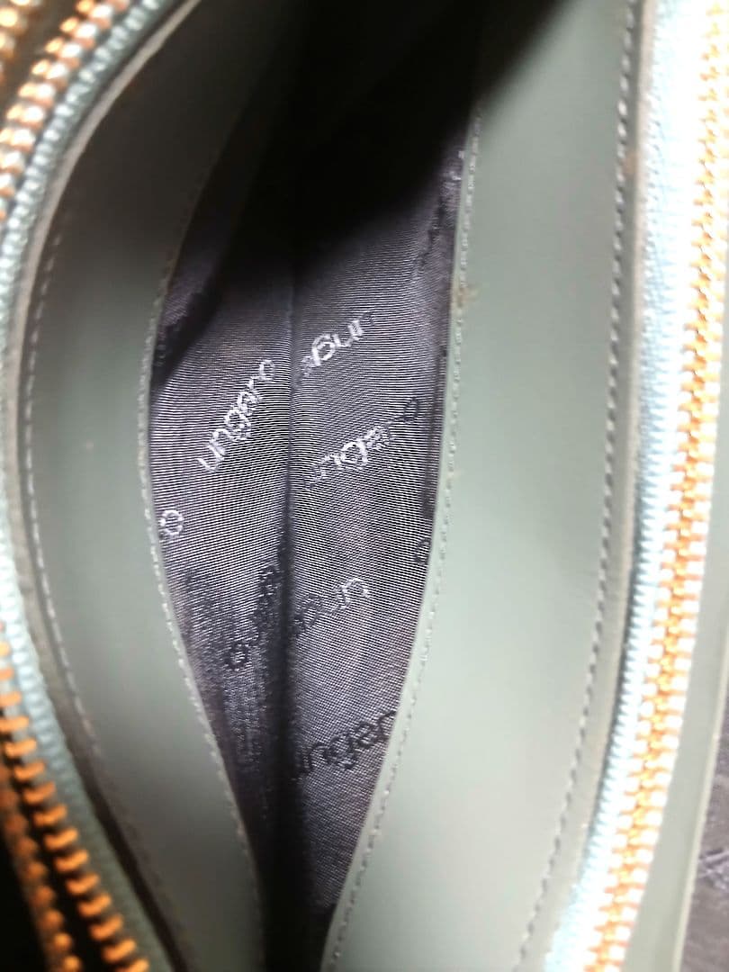 U by ungaro ユーバイウンガロ 長財布 レザー 型押し レオパードの写真9枚目
